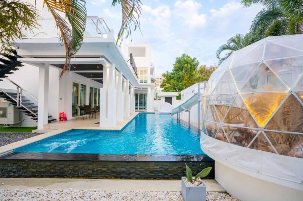 pool villa พัทยา 20 คน