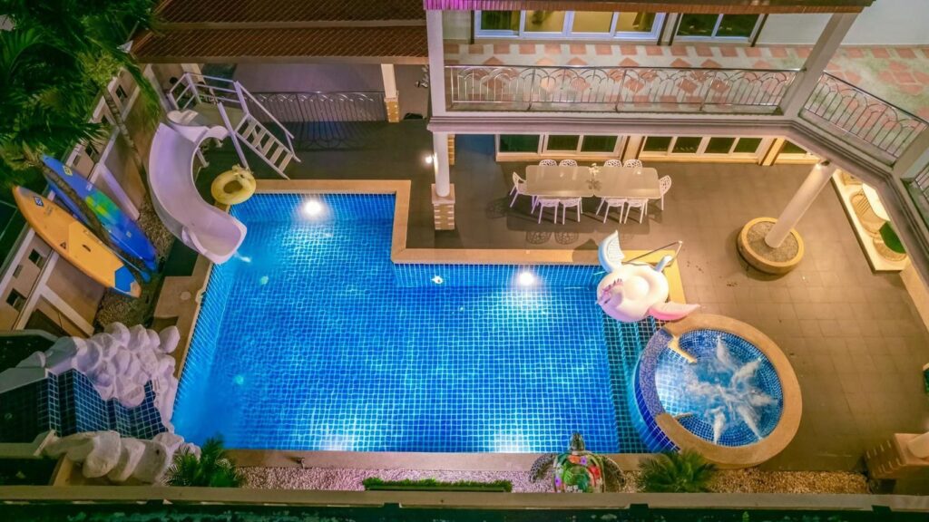 pool villa พัทยา 20 คน