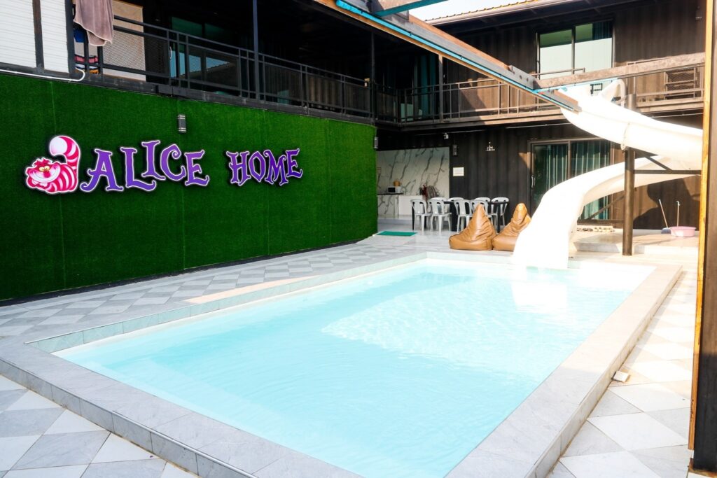 pool villa บางแสน